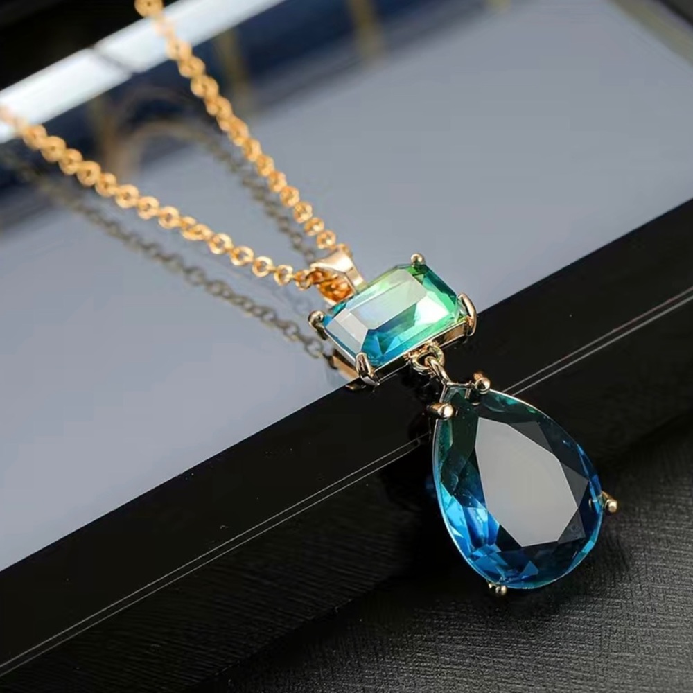 Lovely 14K Gemstone Necklace - Picture 2 of 6